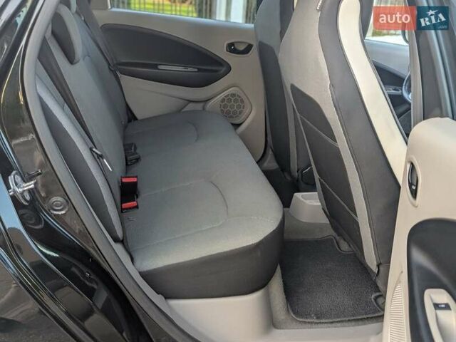 Рено Зое 2015 у Дубно на Automoto.ua Чорний Рено Зое, об'ємом двигуна 0 л та пробігом 120 тис. км за 6200 $, фото 26 на Automoto.ua