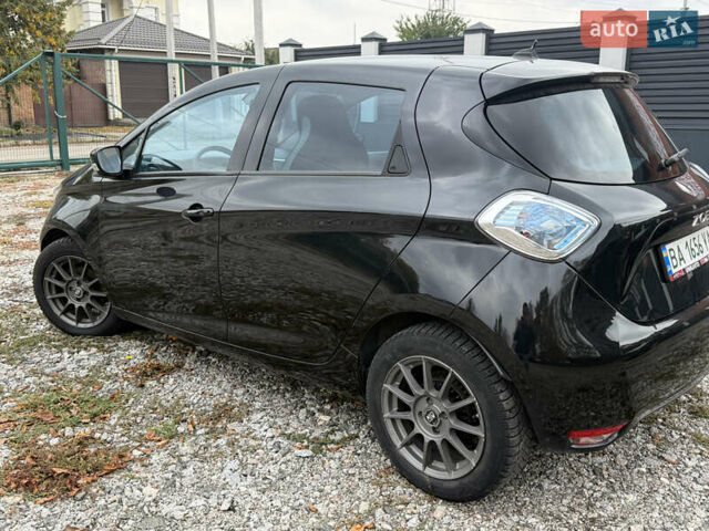 Черный Рено Зое, объемом двигателя 0 л и пробегом 148 тыс. км за 7500 $, фото 5 на Automoto.ua