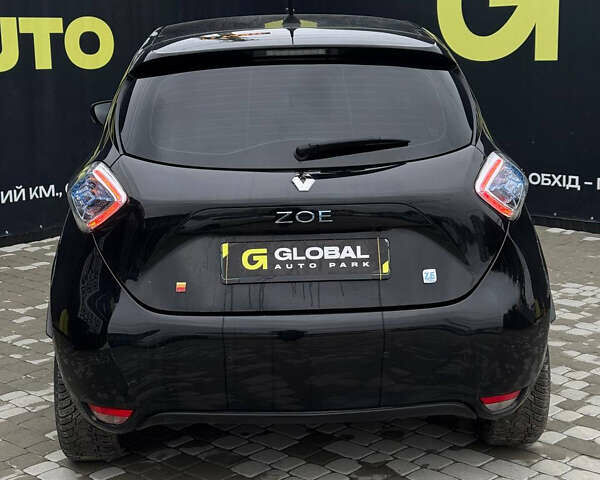 Черный Рено Зое, объемом двигателя 0 л и пробегом 74 тыс. км за 6900 $, фото 15 на Automoto.ua