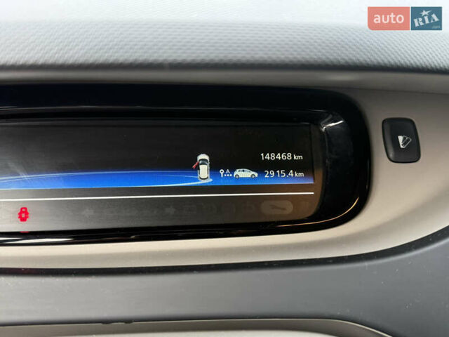 Черный Рено Зое, объемом двигателя 0 л и пробегом 148 тыс. км за 7500 $, фото 8 на Automoto.ua