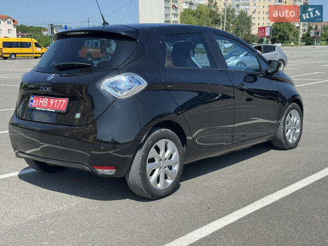 Черный Рено Зое, объемом двигателя 0 л и пробегом 35 тыс. км за 7300 $, фото 5 на Automoto.ua