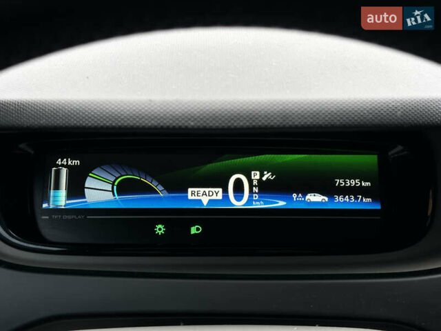 Черный Рено Зое, объемом двигателя 0 л и пробегом 74 тыс. км за 6900 $, фото 10 на Automoto.ua