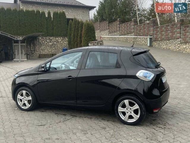 Черный Рено Зое, объемом двигателя 0 л и пробегом 147 тыс. км за 7777 $, фото 4 на Automoto.ua