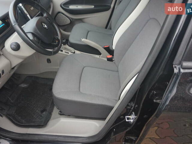 Черный Рено Зое, объемом двигателя 0 л и пробегом 101 тыс. км за 7222 $, фото 26 на Automoto.ua