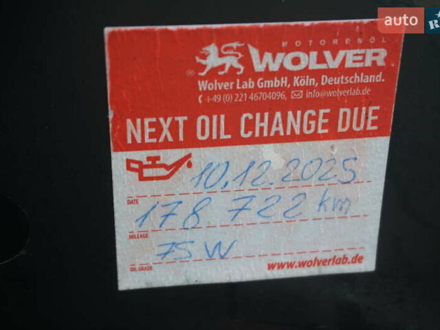 Черный Рено Зое, объемом двигателя 0 л и пробегом 178 тыс. км за 6444 $, фото 55 на Automoto.ua