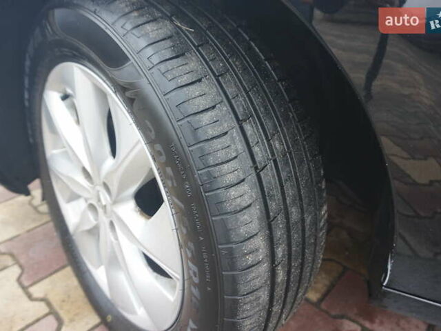 Черный Рено Зое, объемом двигателя 0 л и пробегом 156 тыс. км за 6555 $, фото 72 на Automoto.ua