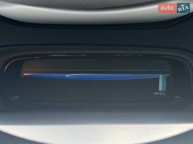 Черный Рено Зое, объемом двигателя 0 л и пробегом 89 тыс. км за 6800 $, фото 11 на Automoto.ua