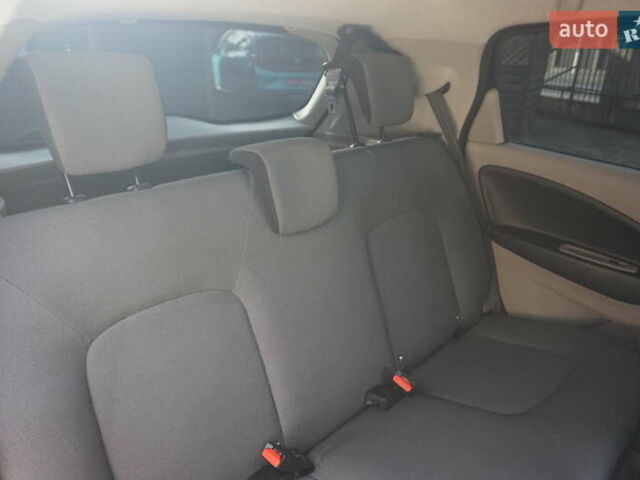 Чорний Рено Зое, об'ємом двигуна 0 л та пробігом 94 тис. км за 7200 $, фото 42 на Automoto.ua