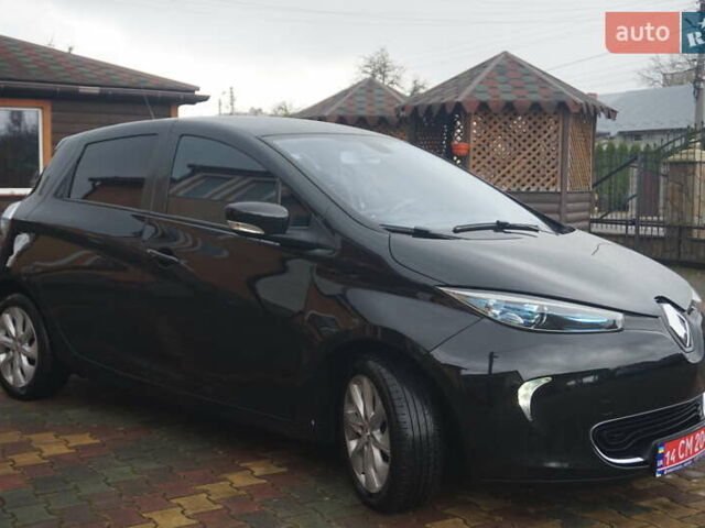 Черный Рено Зое, объемом двигателя 0 л и пробегом 101 тыс. км за 7222 $, фото 4 на Automoto.ua
