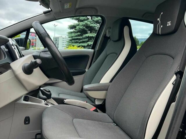 Чорний Рено Зое, об'ємом двигуна 0 л та пробігом 175 тис. км за 6490 $, фото 14 на Automoto.ua