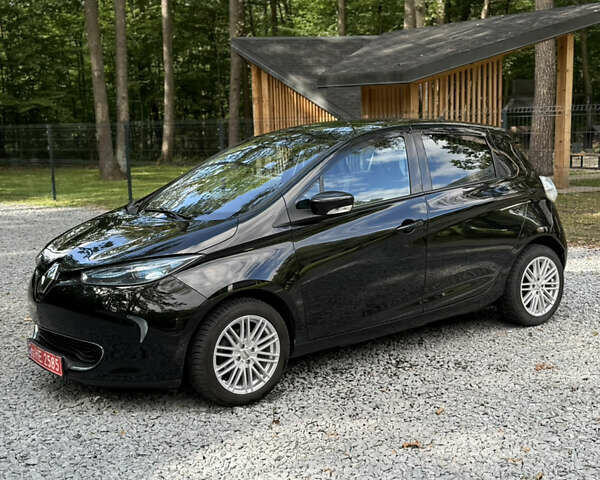 Черный Рено Зое, объемом двигателя 0 л и пробегом 120 тыс. км за 6199 $, фото 2 на Automoto.ua
