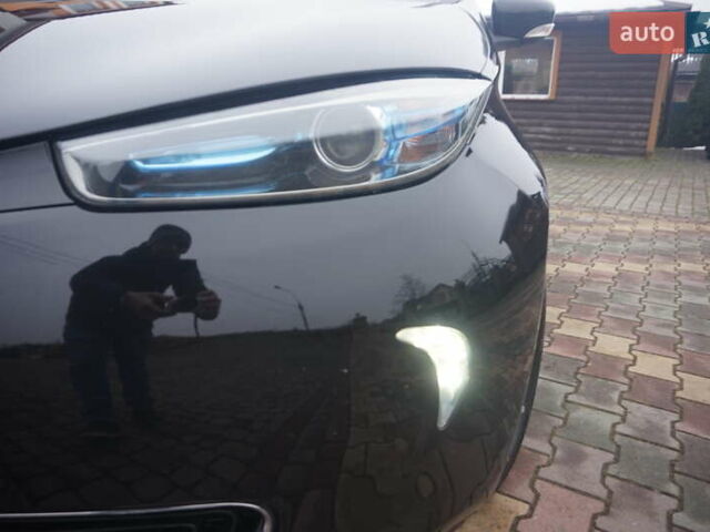 Черный Рено Зое, объемом двигателя 0 л и пробегом 156 тыс. км за 6555 $, фото 22 на Automoto.ua