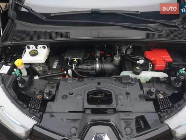 Черный Рено Зое, объемом двигателя 0 л и пробегом 156 тыс. км за 6555 $, фото 52 на Automoto.ua