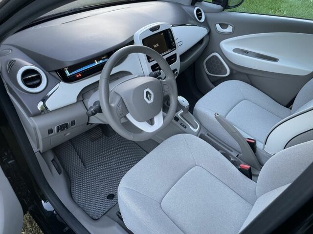 Рено Зое 2015 в Тернополе на Automoto.ua Черный Рено Зое, объемом двигателя 0 л и пробегом 145 тыс. км за 7099 $, фото 11 на Automoto.ua