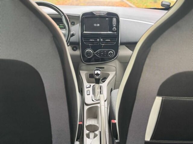 Рено Зое 2015 в Ровно на Automoto.ua Черный Рено Зое, объемом двигателя 0 л и пробегом 128 тыс. км за 6831 $, фото 9 на Automoto.ua