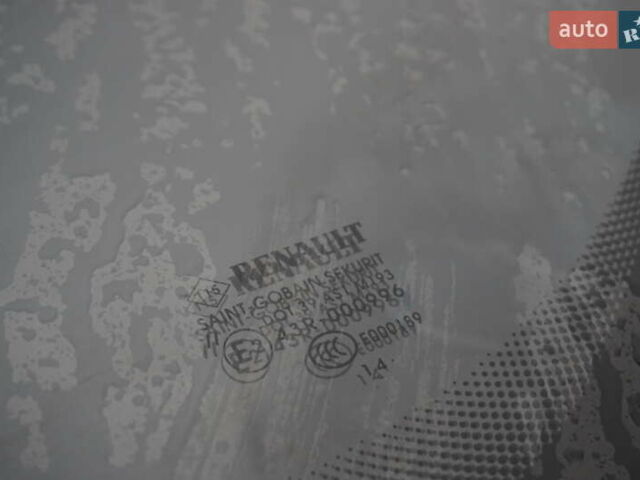 Черный Рено Зое, объемом двигателя 0 л и пробегом 101 тыс. км за 7222 $, фото 55 на Automoto.ua