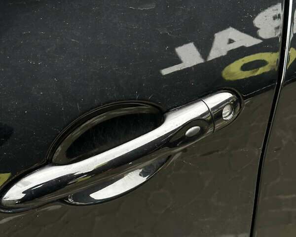 Черный Рено Зое, объемом двигателя 0 л и пробегом 74 тыс. км за 6900 $, фото 4 на Automoto.ua