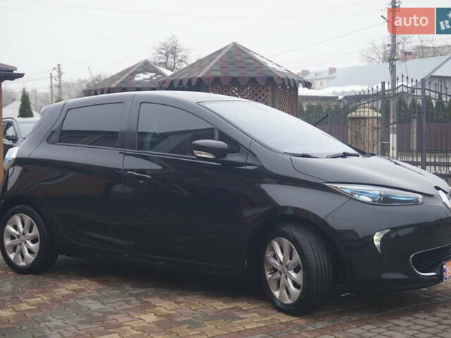 Черный Рено Зое, объемом двигателя 0 л и пробегом 156 тыс. км за 6555 $, фото 5 на Automoto.ua
