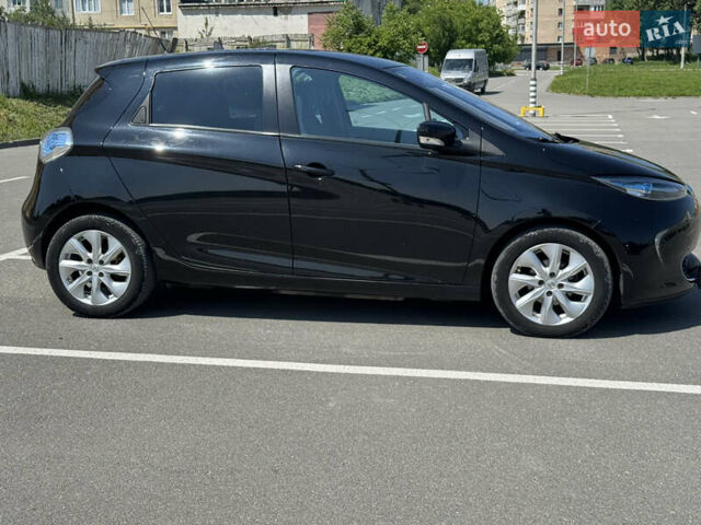Черный Рено Зое, объемом двигателя 0 л и пробегом 35 тыс. км за 7300 $, фото 6 на Automoto.ua