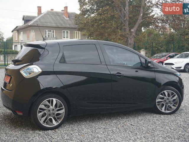 Черный Рено Зое, объемом двигателя 0 л и пробегом 102 тыс. км за 7100 $, фото 7 на Automoto.ua