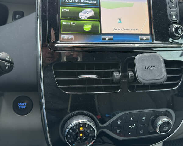 Чорний Рено Зое, об'ємом двигуна 0 л та пробігом 126 тис. км за 6999 $, фото 19 на Automoto.ua