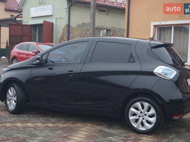 Черный Рено Зое, объемом двигателя 0 л и пробегом 156 тыс. км за 6555 $, фото 12 на Automoto.ua