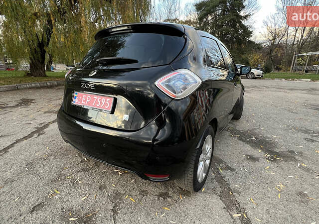 Черный Рено Зое, объемом двигателя 0 л и пробегом 153 тыс. км за 6500 $, фото 6 на Automoto.ua