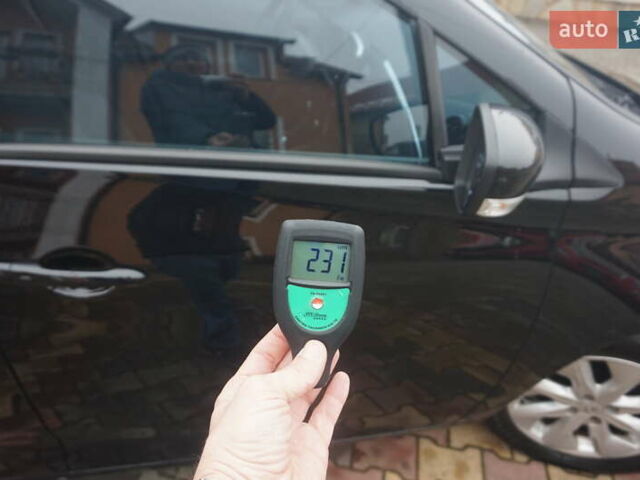 Черный Рено Зое, объемом двигателя 0 л и пробегом 156 тыс. км за 6555 $, фото 69 на Automoto.ua