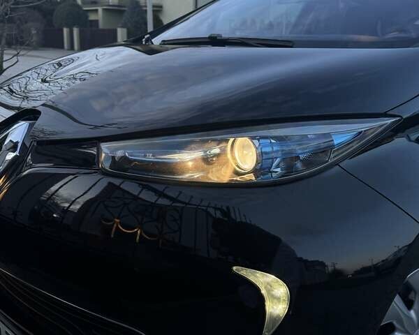 Черный Рено Зое, объемом двигателя 0 л и пробегом 74 тыс. км за 7600 $, фото 15 на Automoto.ua