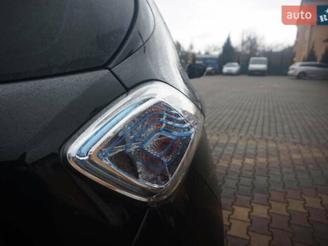 Черный Рено Зое, объемом двигателя 0 л и пробегом 101 тыс. км за 7222 $, фото 22 на Automoto.ua