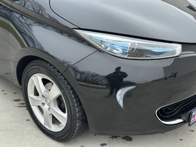Черный Рено Зое, объемом двигателя 0 л и пробегом 103 тыс. км за 5999 $, фото 8 на Automoto.ua