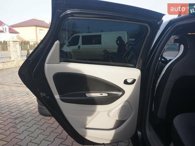 Чорний Рено Зое, об'ємом двигуна 0 л та пробігом 94 тис. км за 7200 $, фото 43 на Automoto.ua