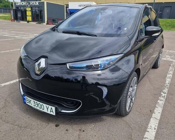 Черный Рено Зое, объемом двигателя 0 л и пробегом 115 тыс. км за 6950 $, фото 8 на Automoto.ua