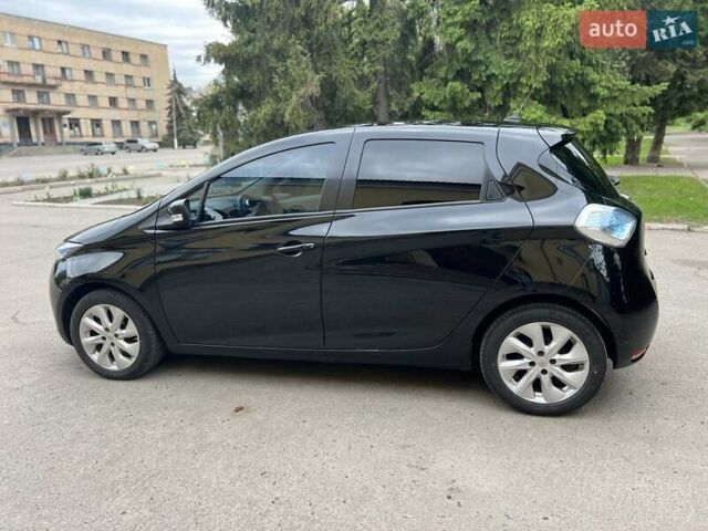 Черный Рено Зое, объемом двигателя 0 л и пробегом 131 тыс. км за 7300 $, фото 5 на Automoto.ua