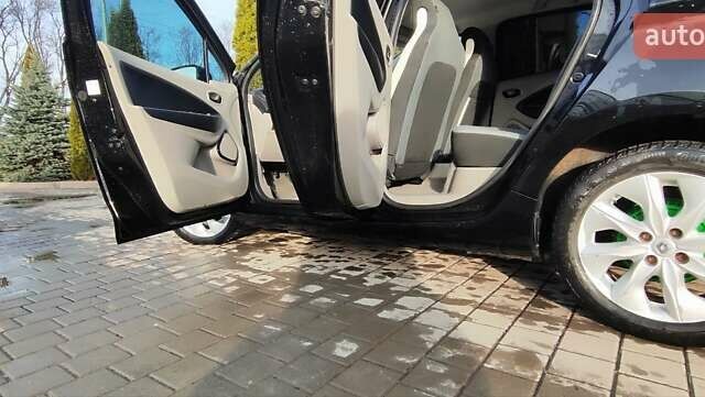 Черный Рено Зое, объемом двигателя 0 л и пробегом 76 тыс. км за 7650 $, фото 19 на Automoto.ua