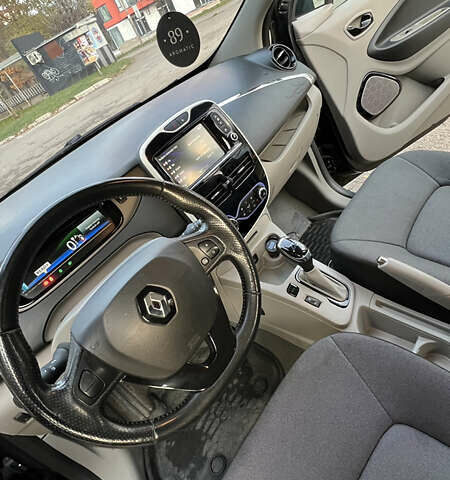 Рено Зое 2015 у Івано-Франківську на Automoto.ua Чорний Рено Зое, об'ємом двигуна 0 л та пробігом 153 тис. км за 6800 $, фото 17 на Automoto.ua