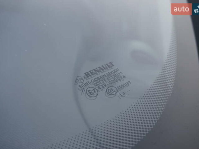 Чорний Рено Зое, об'ємом двигуна 0 л та пробігом 94 тис. км за 7200 $, фото 55 на Automoto.ua