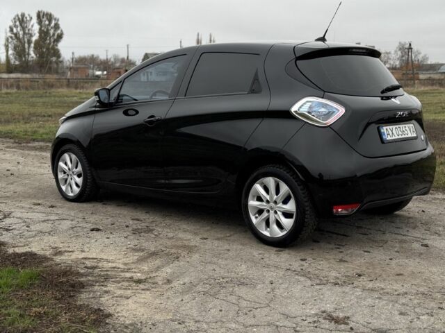 Черный Рено Зое, объемом двигателя 0 л и пробегом 140 тыс. км за 7700 $, фото 3 на Automoto.ua