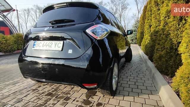 Черный Рено Зое, объемом двигателя 0 л и пробегом 76 тыс. км за 7650 $, фото 24 на Automoto.ua