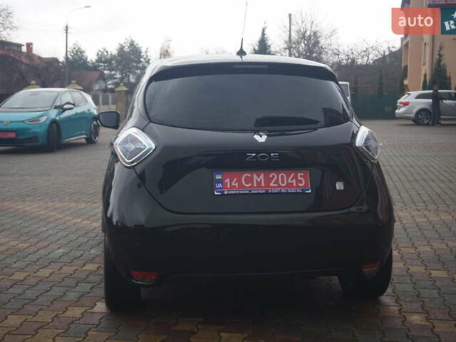 Черный Рено Зое, объемом двигателя 0 л и пробегом 101 тыс. км за 7222 $, фото 8 на Automoto.ua
