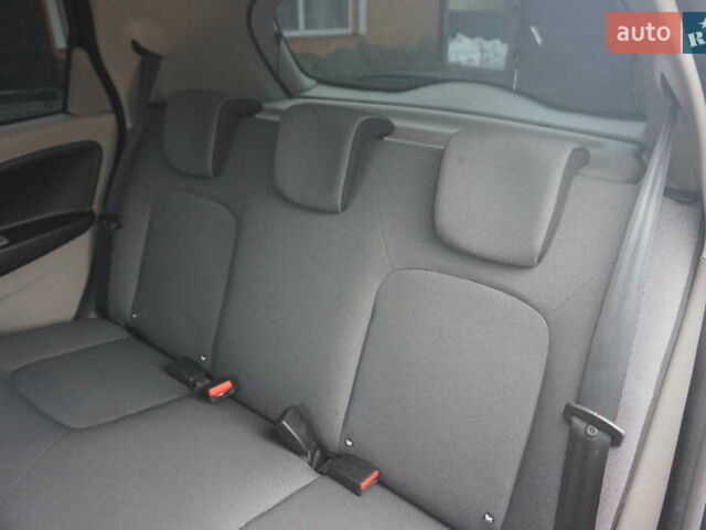 Черный Рено Зое, объемом двигателя 0 л и пробегом 156 тыс. км за 6555 $, фото 47 на Automoto.ua