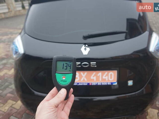 Черный Рено Зое, объемом двигателя 0 л и пробегом 156 тыс. км за 6555 $, фото 66 на Automoto.ua