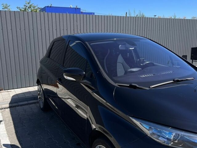 Чорний Рено Зое, об'ємом двигуна 0 л та пробігом 133 тис. км за 7600 $, фото 2 на Automoto.ua