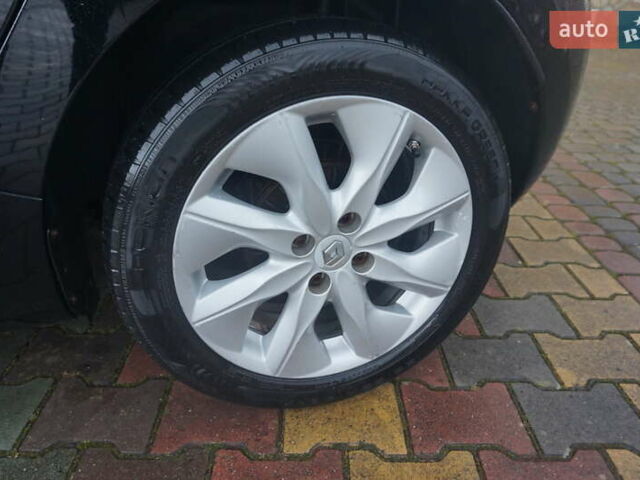 Черный Рено Зое, объемом двигателя 0 л и пробегом 101 тыс. км за 7222 $, фото 60 на Automoto.ua