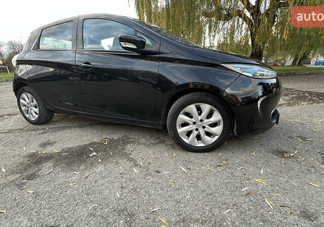 Черный Рено Зое, объемом двигателя 0 л и пробегом 153 тыс. км за 6500 $, фото 3 на Automoto.ua