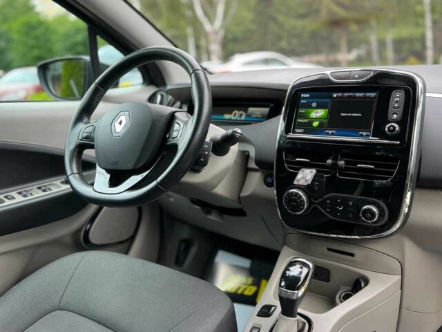 Чорний Рено Зое, об'ємом двигуна 0 л та пробігом 175 тис. км за 6490 $, фото 9 на Automoto.ua