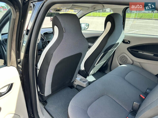 Черный Рено Зое, объемом двигателя 0 л и пробегом 120 тыс. км за 7500 $, фото 8 на Automoto.ua