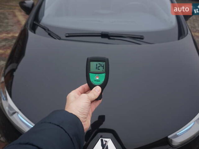 Черный Рено Зое, объемом двигателя 0 л и пробегом 156 тыс. км за 6555 $, фото 62 на Automoto.ua