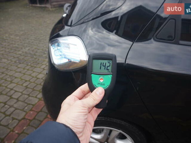 Черный Рено Зое, объемом двигателя 0 л и пробегом 45 тыс. км за 7555 $, фото 72 на Automoto.ua