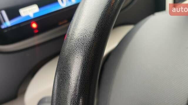 Черный Рено Зое, объемом двигателя 0 л и пробегом 97 тыс. км за 7650 $, фото 16 на Automoto.ua